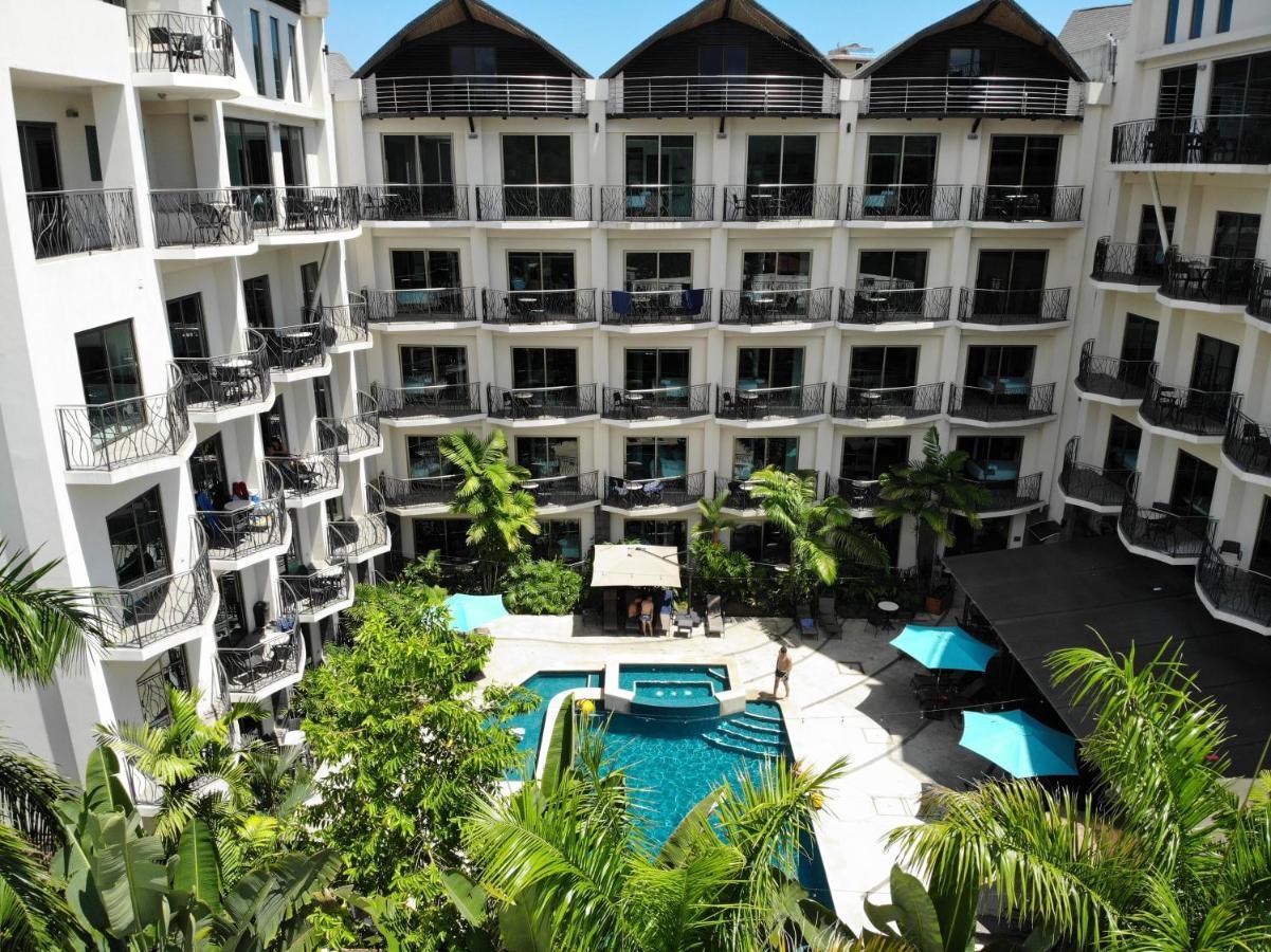 Pacific Suites Boutique Hotel And Bistro Хако Екстер'єр фото