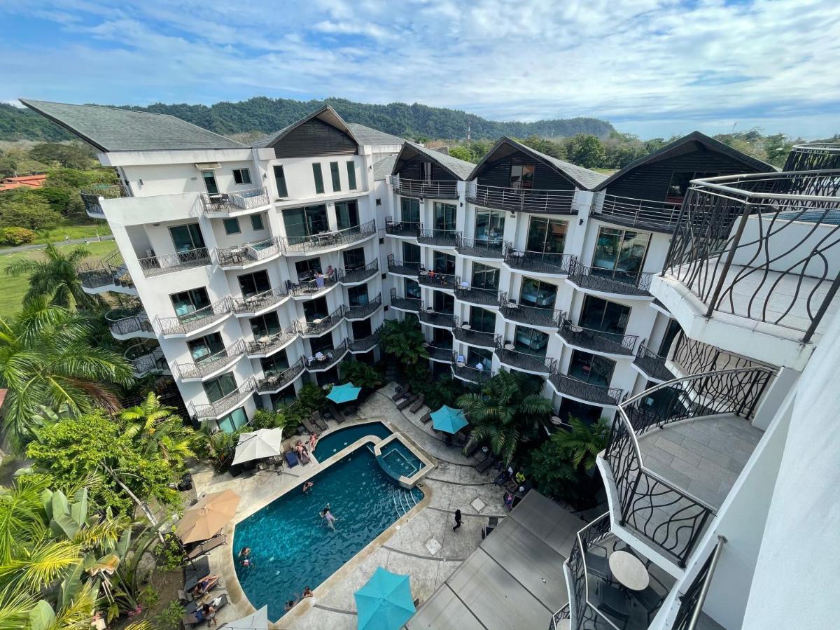 Pacific Suites Boutique Hotel And Bistro Хако Екстер'єр фото