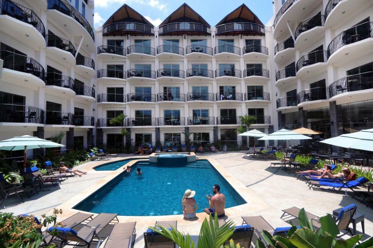 Pacific Suites Boutique Hotel And Bistro Хако Екстер'єр фото