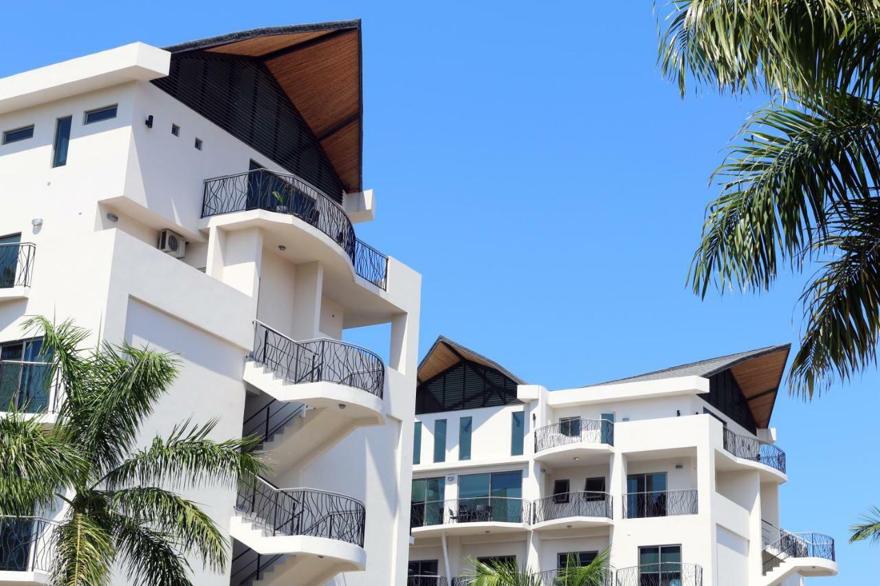 Pacific Suites Boutique Hotel And Bistro Хако Екстер'єр фото