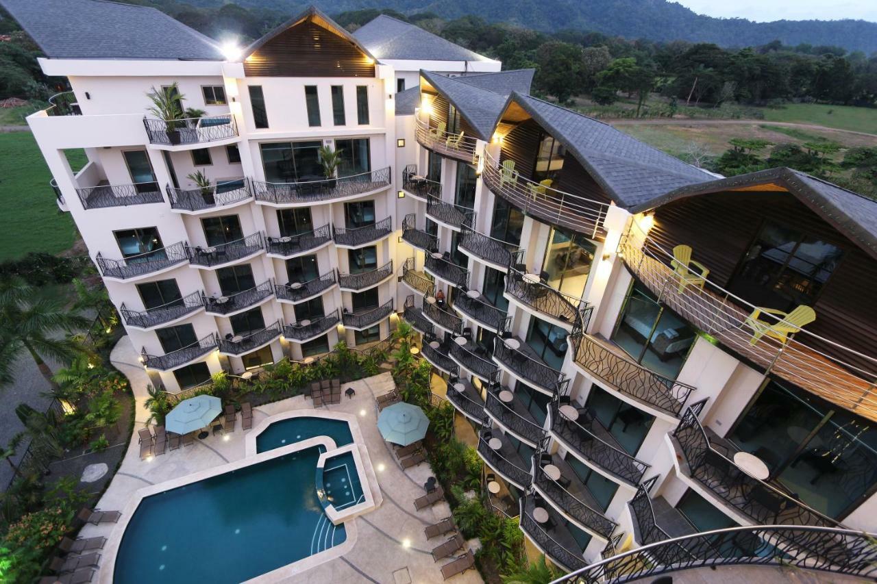 Pacific Suites Boutique Hotel And Bistro Хако Екстер'єр фото